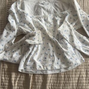 Hollister White Floral Long Sleeve Top